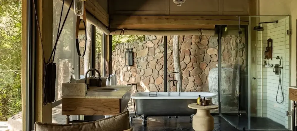 ebony_lodge_suite_bathroom (1)